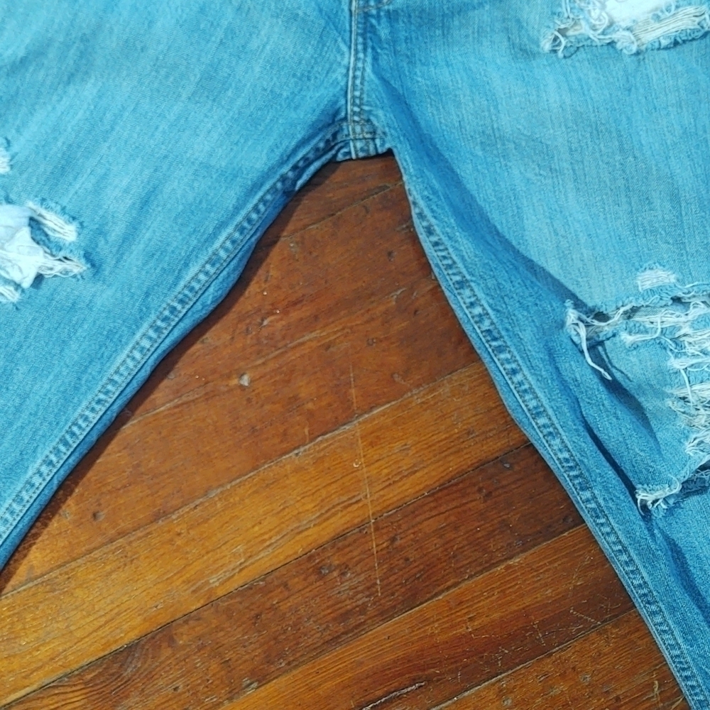 Levi's 514 Distressed Light Wash Mom Jeans W33 L32 - Picture 5 of 15